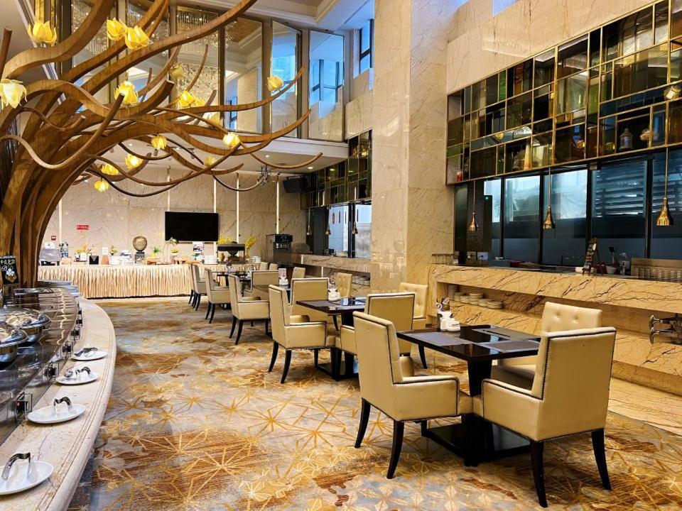 Menshine Gloria Plaza Hotel Shantou Eksteriør bilde
